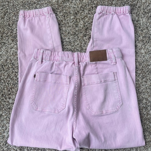 Judy Blue Light Pink Denim - Picture 2 of 4